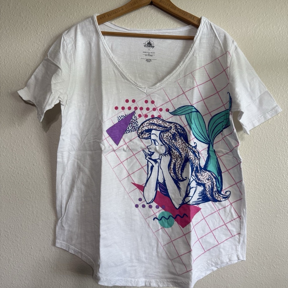 Disney Store Ariel 90S Women T‎ Shirt Tee Top Size Medium Little Mermaid V Neck